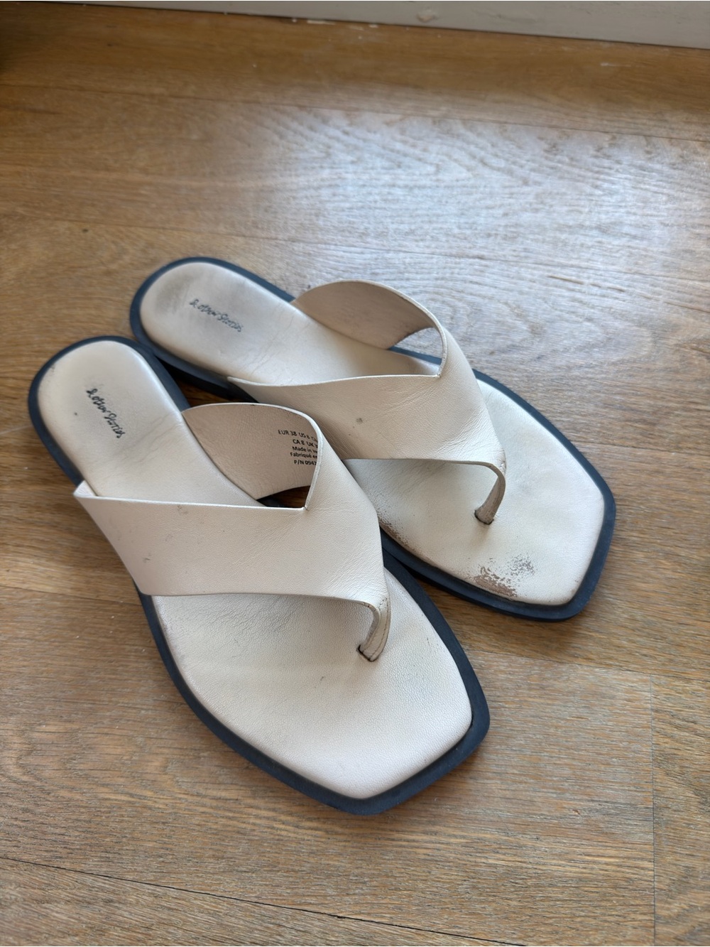 Leather Cream Thong Sandals - Women